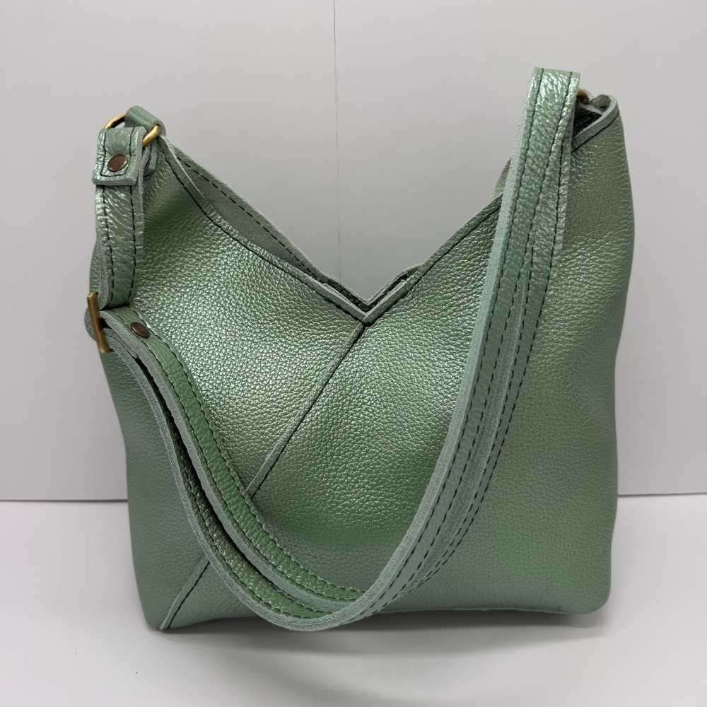 Portland Leather Goods Small Naomi Shoulder Crossbody Bag Beetle Leather BNNU